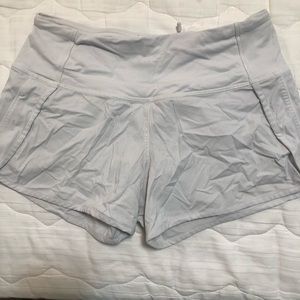 Lululemon speed up short white 4in